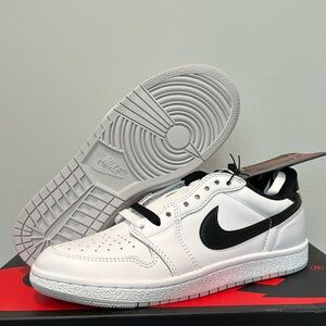 Brand New Deadstock Air Jordan 1 Low 85 Men’s size 7, Women’s 8.5